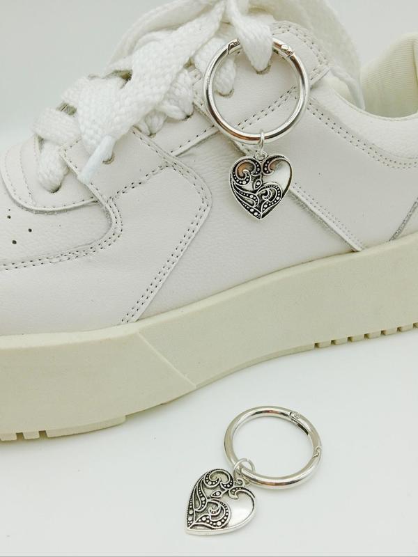 Heart Shaped Pendant Decor Shoe Charms, Punk Style Shoe Decoration Charms for Women & Men, Fashionable Shoes Accessories for Shoes Decor Daily Use