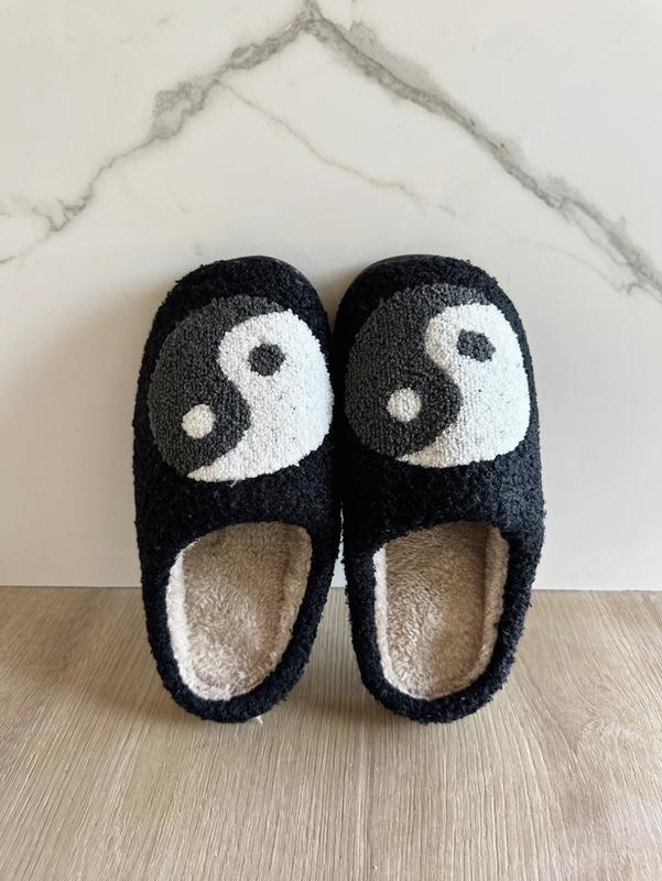 Whale Drift Comfort House Slippers for Couples, Warm Winter House Slippers Walking Shoes Footwear