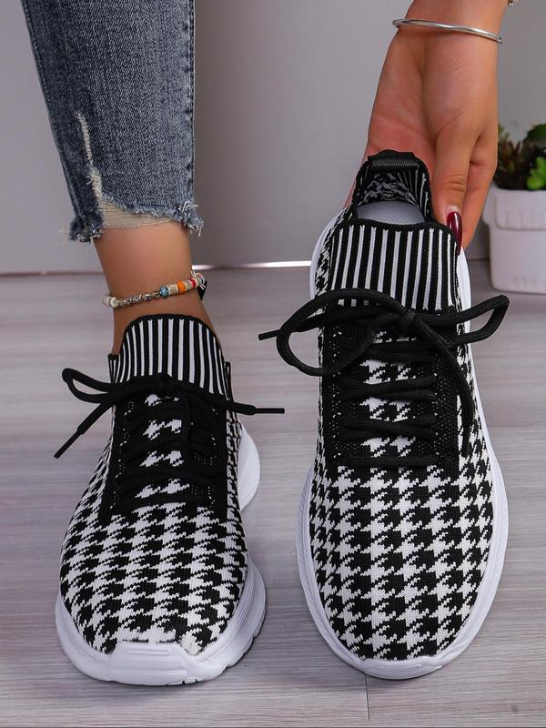 Sporty Houndstooth Graphic Lace Up Sneakers Women, Trendy Designer Sneakers, Soft Lightweight Sports Shoes, Chic All-match Casual Trainer, Girl Daily Footwear, Fall Outfits, Fall Freshness, Sneakers Women 2024