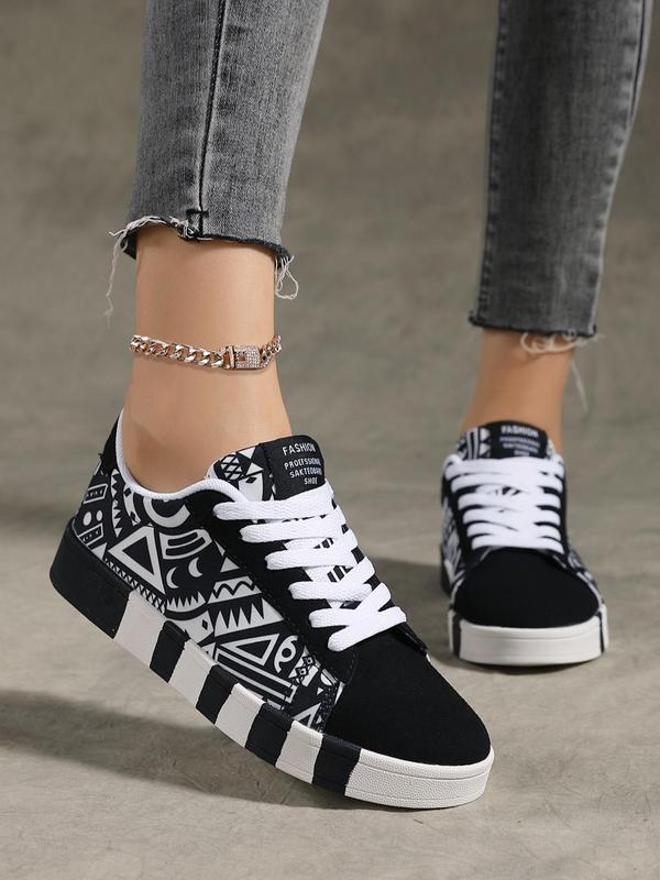 Women's Fall 2024 Colorblock Lace Up Low Top Skate Shoes, Casual Letter Print Round Toe Skate Shoes, Luxury Designer Commuter 2024 Fall Shoes for Work & Daily Walking