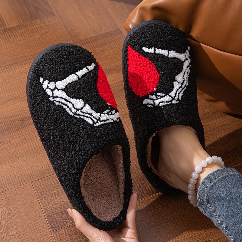 Cozy Winter Fuzzy Slippers Soft Warm Comfortable Closed-Toe Shoes for Indoor Bedroom Pumpkin Plush Slip-On Slippers for Girl House Slipper Halloween