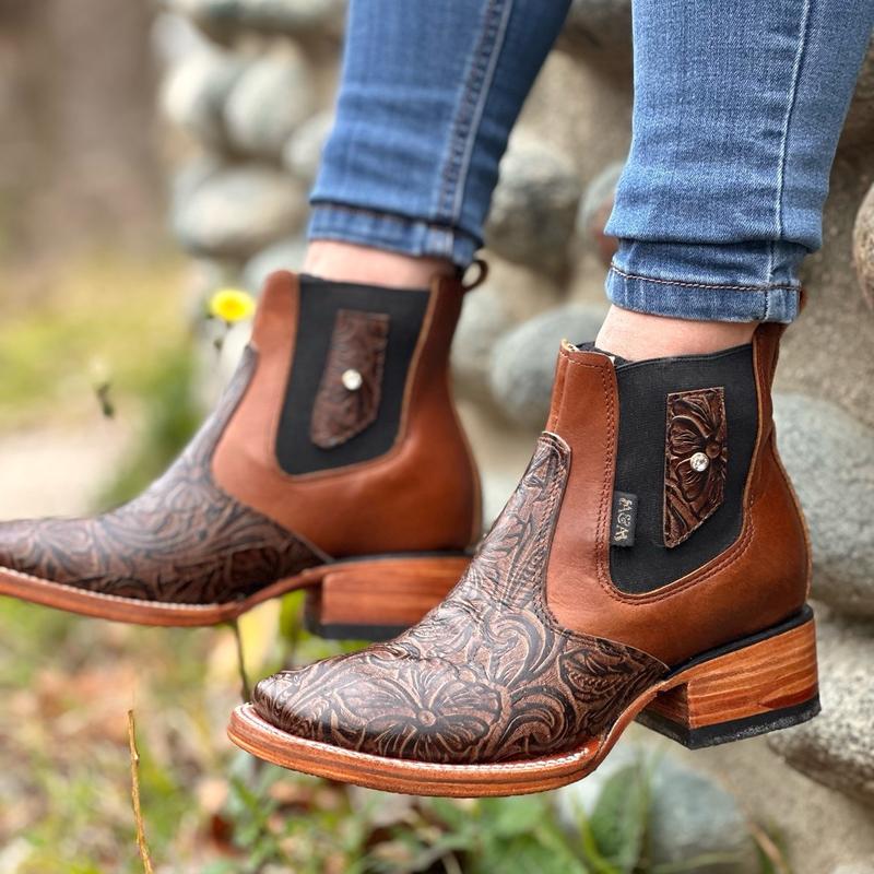 Women's Chiseled Ankle Boot DA-508 Brown