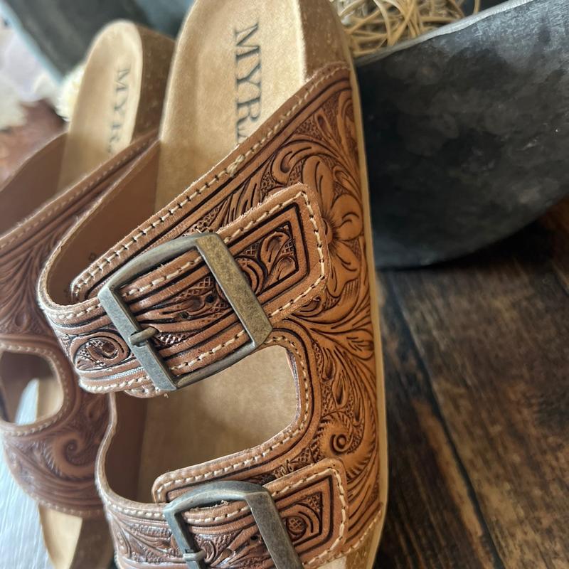 Tooled leather sandals Open Toe