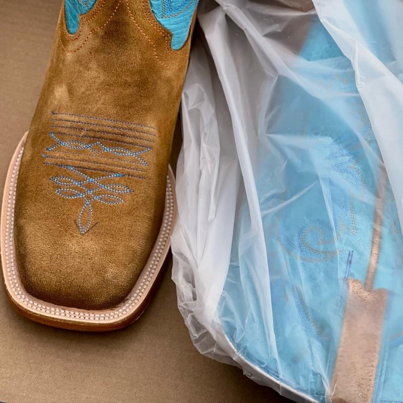 MENS HONEY ROUGHOUT WITH TURQUOISE UPPER