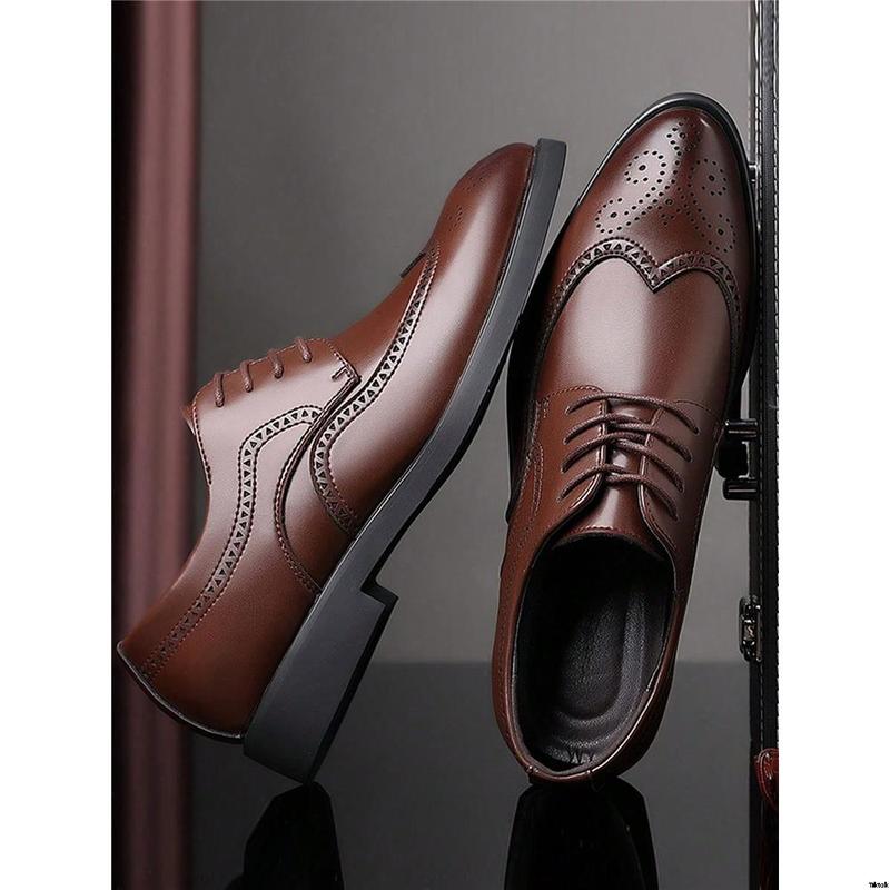 Color gift business shoes, brown hollow block pointed toe wedding casual leather embossed new men's fashion