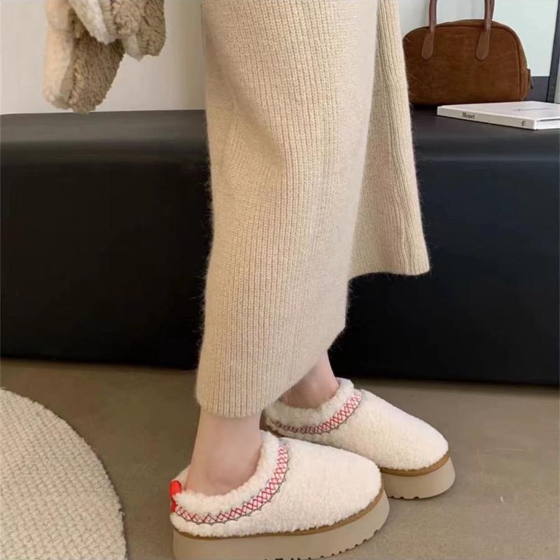 Spring special price round toe women'smodel 2024 new cute loafers white khakifluffy low-cut fashionable slippers forcommuting and leisure outdoor gifts forgirlfriends and family