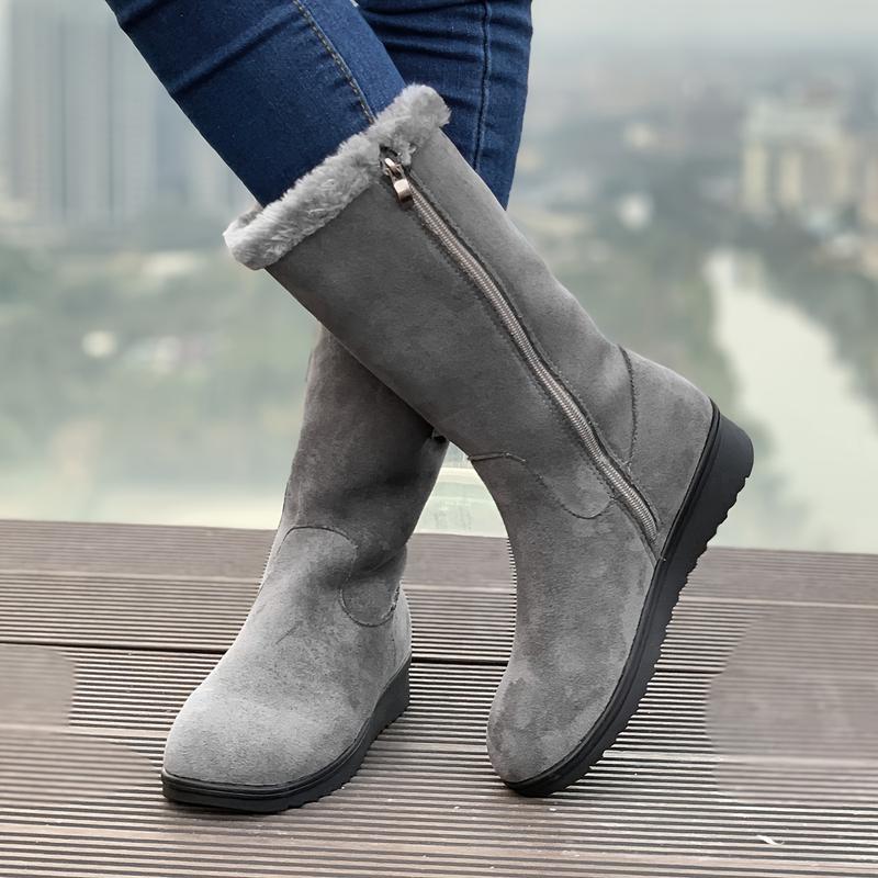 Warm & Comfy Women's Winter Boots: Non-Slip Wedge, Zip-Up, Fuzzy-Lined Snow Boots in Solid Color