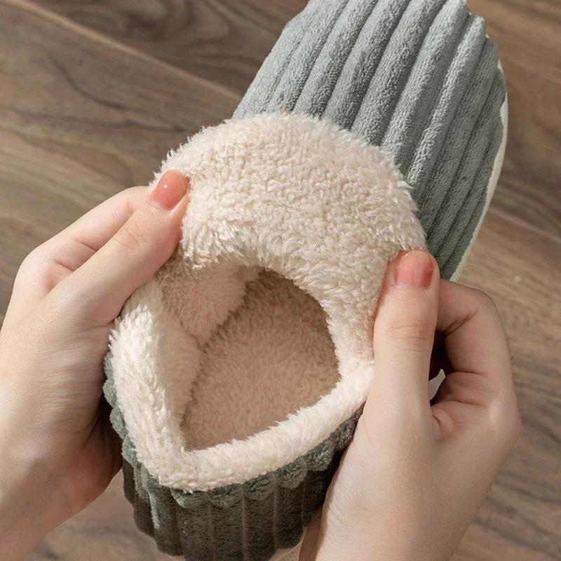 Plus size Warm Slippers for Men & Women Simple Solid Color Close Toe House Shoes Comfortable Winter Outdoor Indoor Shoes Slides Soft Sole Female Bedroom Shoes With Faux Fur Lining