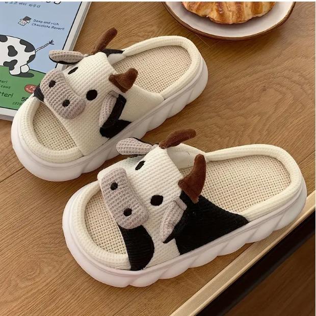 Quirky Cow Print Slides - Ultra-Comfortable & Soft, Unisex Summer Slippers - Plush Padding, Lightweight, Perfect for Indoor Lounging with Non-Slip Sole