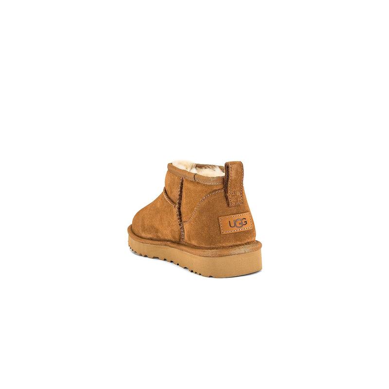 UGG Classic Ultra Mini Shearling Bootie in Chestnut