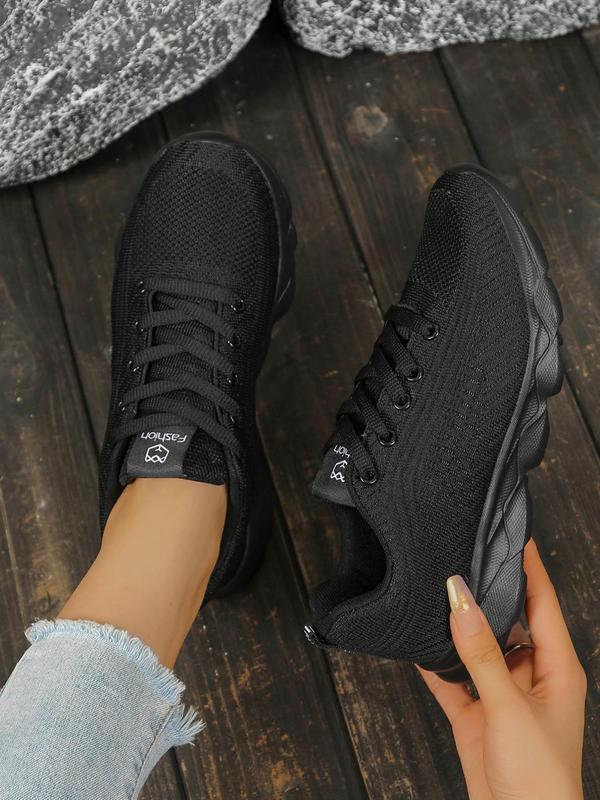 Women's Sporty Lace Up Low Top Sneakers, Casual Comfortable Breathable Running Shoes, Female All-match Round Toe Non-slip Sports Shoes for Daily Wear