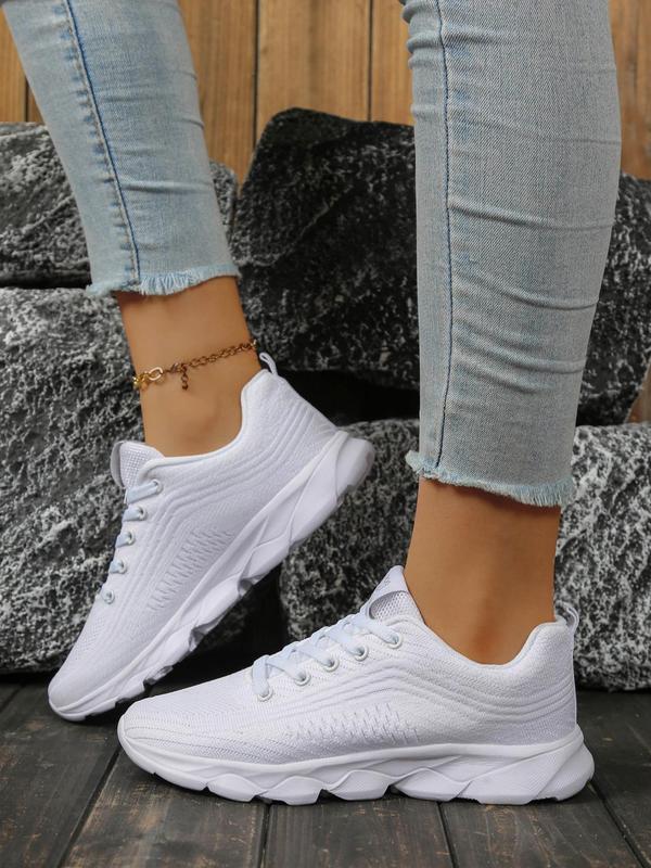 Women's Sporty Lace Up Low Top Sneakers, Casual Comfortable Breathable Running Shoes, Female All-match Round Toe Non-slip Sports Shoes for Daily Wear