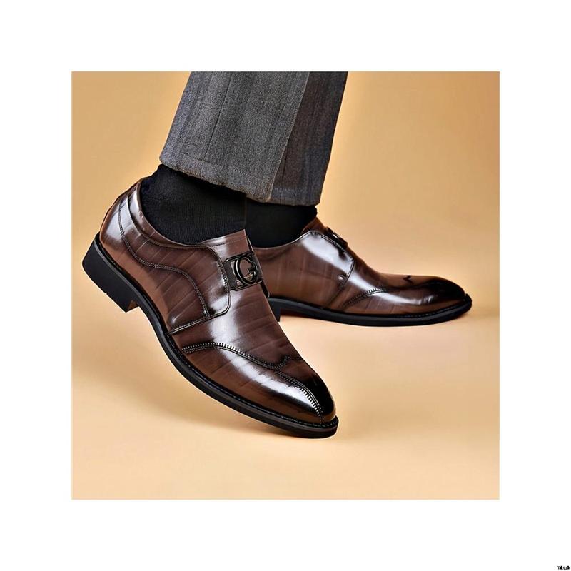 100% Casual Wear - Suitable for Business and Men's Leather Shoes: Versatile leather construction with pointed toe design.