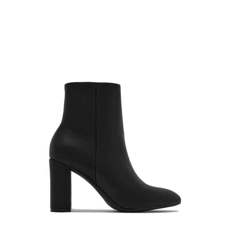 Social Season Block Heel Ankle Boots - Black