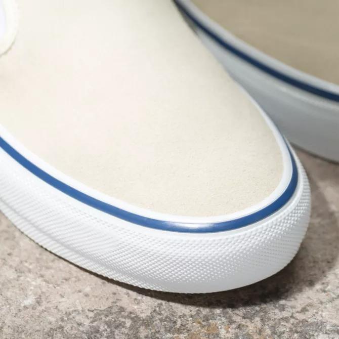 Vans Skate Slip On in Off-White