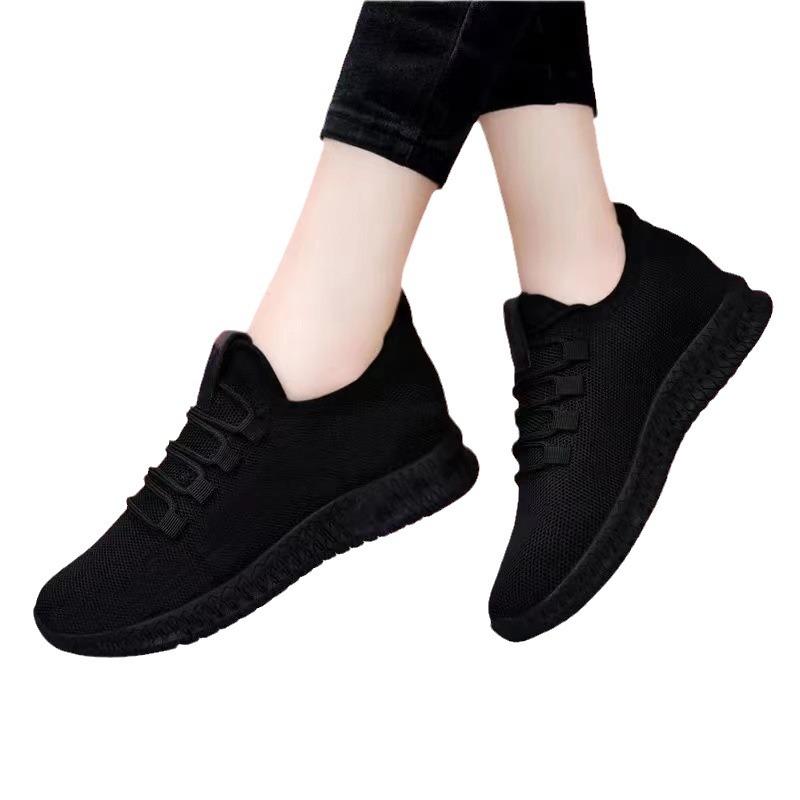 Women's Black Thin Shoes Kitchen Shoes for Work Breathable Non-Slip Soft Bottom Cloth Shoes Women's Casual Mom Shoes Mesh Surface Shoes