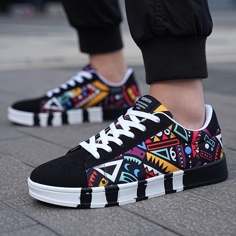 Men's Fashionable Graffiti Letter Print Canvas Sneakers - Casual Lace-Up Streetwear Shoes with Non-Slip Rubber Sole, All-Season Comfort