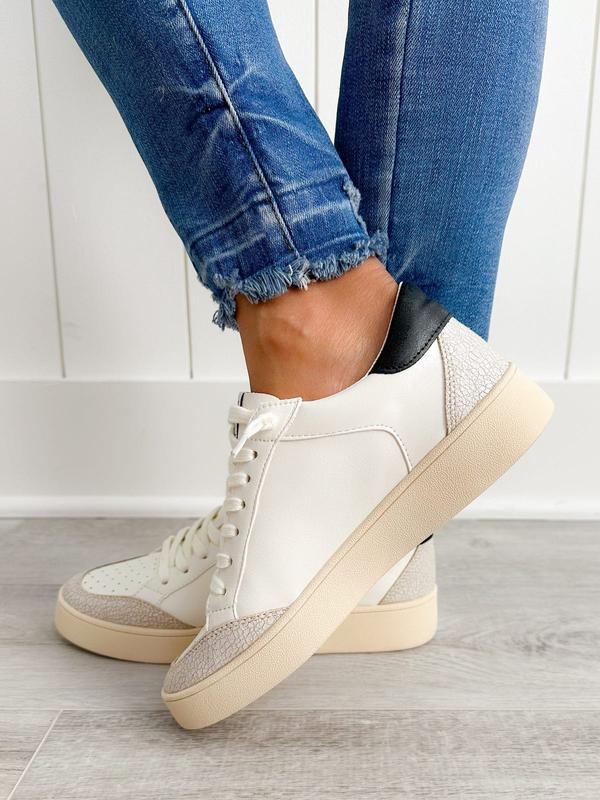 Distressed Star Detail Sneakers