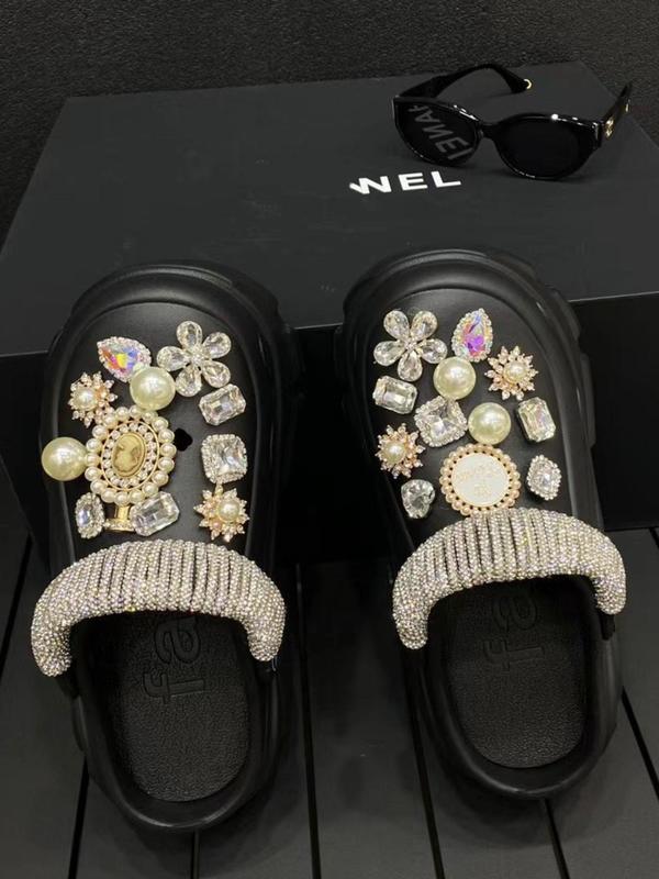 Women's Trendy Thick-soled High-heeled Clogs, Fashion Rhinestone & Faux Pearls Decorated Flower Design Clogs, Summer 2024 Casual Comfortable Home Slippers for Outdoor Wear