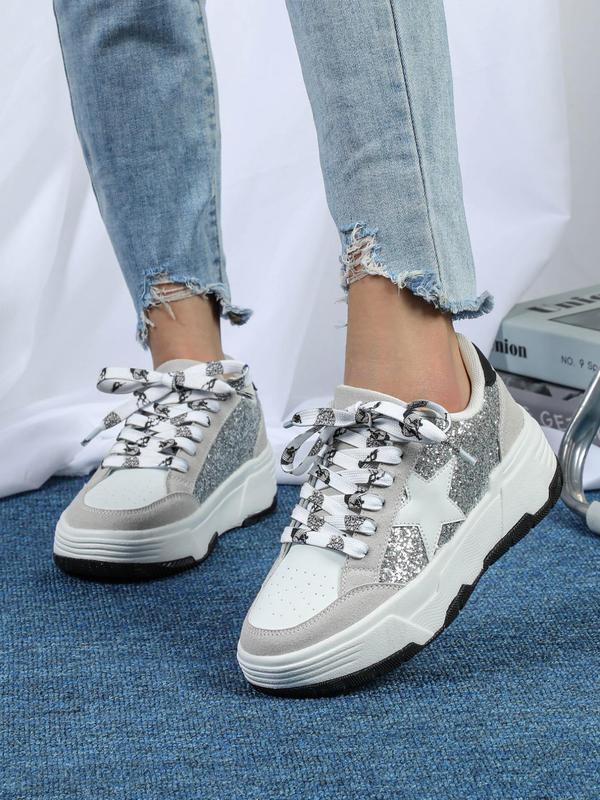 Fashionable Star Decor Lace Up Low Top Sneakers, Casual Comfortable Breathable Sports Shoes, Female All-match Round Toe Skate Shoes for Daily Wear