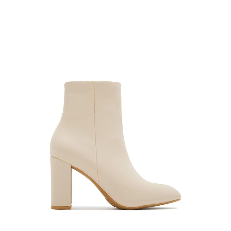 Social Season Block Heel Ankle Boots - Tan