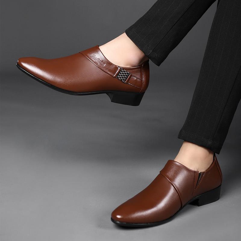 Men's Oxford fashion dress shoes A slip-on pointed classic dress business shoes for men