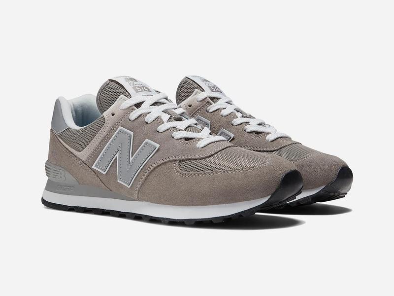 New Balance 574 - Classic Style for Men's Footwear