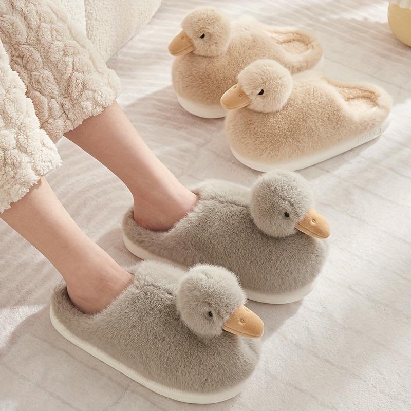 Hearthside Hug, Cozy Cartoon Duck Plush Slippers for Couples - Thick Sole, Non-Slip, Warm Indoor Shoes for Winter