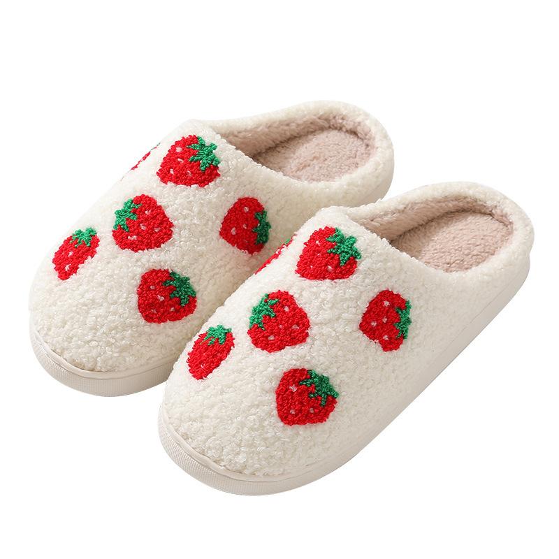 Women Slippers Cute Pattern Big Heart Strawberry Warm Soft Bedroom Shoes Fuzzy Closed Toe Sandals Non Slip House Bedroom Slippers Winter Indoor Outdoor Slipper